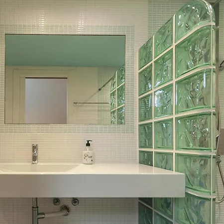 Lejlighed Bright Duplex With Pool *