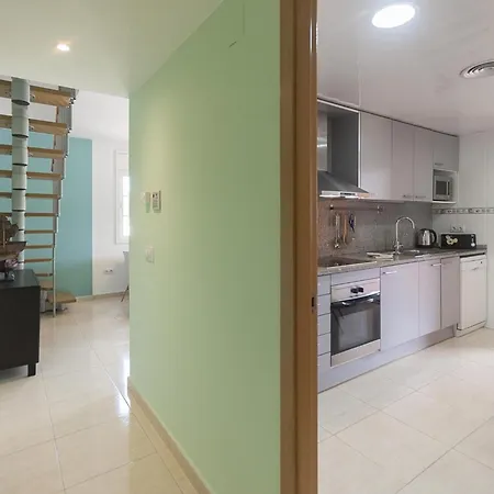 Bright Duplex With Pool トッサ・デ・マール